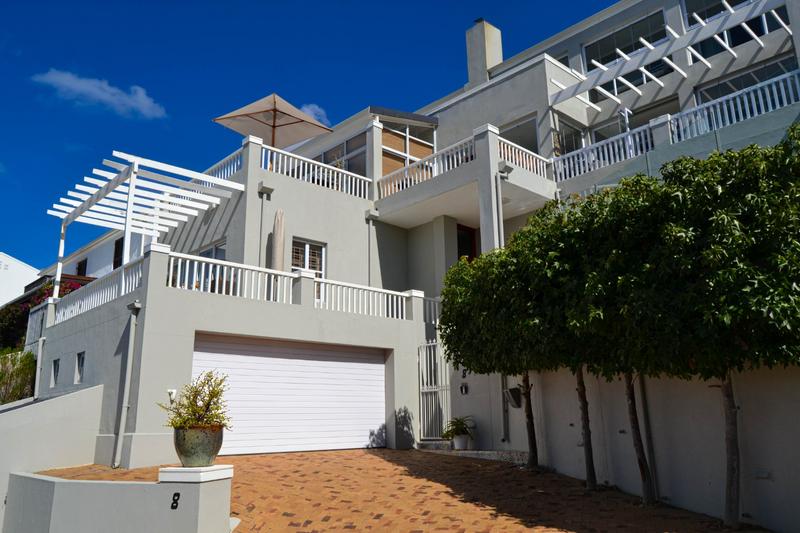 4 Bedroom Property for Sale in Simons Kloof Western Cape